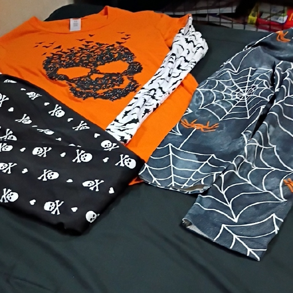 Halloween Themed 3 Piece Set with Skull and Spider Web Designs